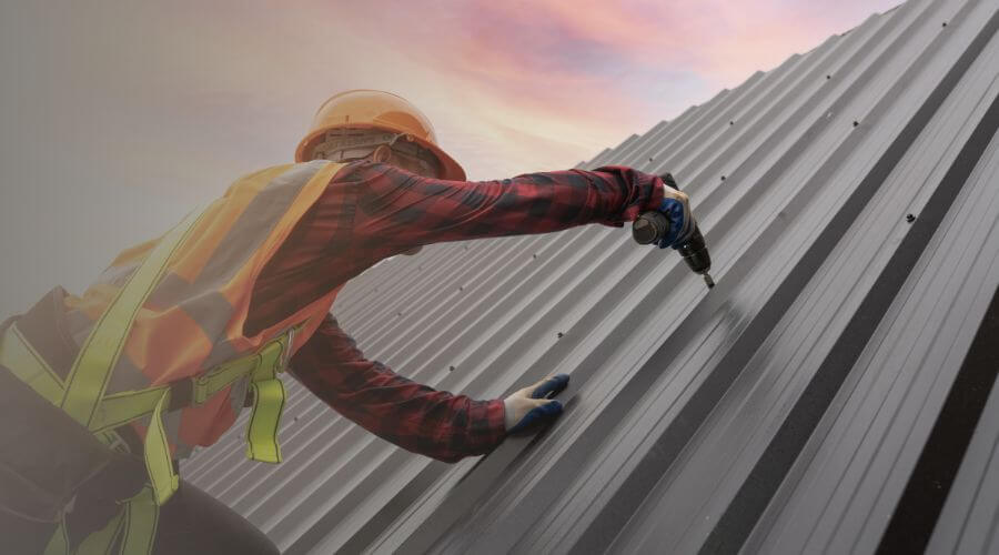 Professional gutter cleaning in Faith, SD